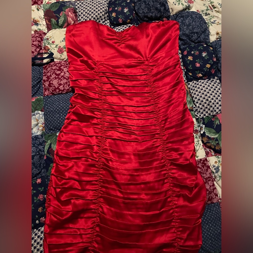 Strapless Sexy red dress